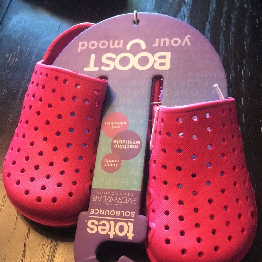 New With Tags Kids Toddler 5-6 Totes Kids Everywear® Splash and Play Clog